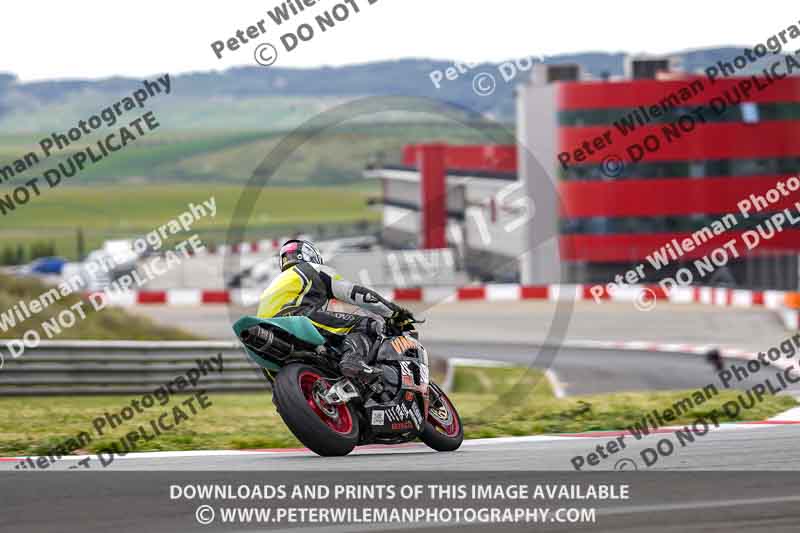 cadwell no limits trackday;cadwell park;cadwell park photographs;cadwell trackday photographs;enduro digital images;event digital images;eventdigitalimages;navarra;no limits trackdays;peter wileman photography;racing digital images;trackday digital images;trackday photos